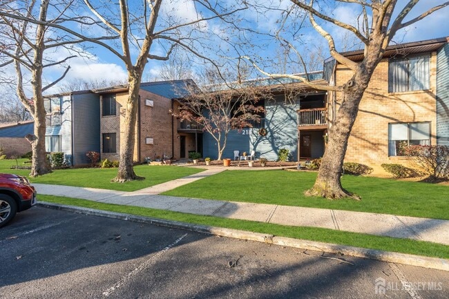 Photo - 218 Medford Ct Unit A