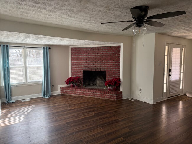 Photo - 6930 Dogwood Ln