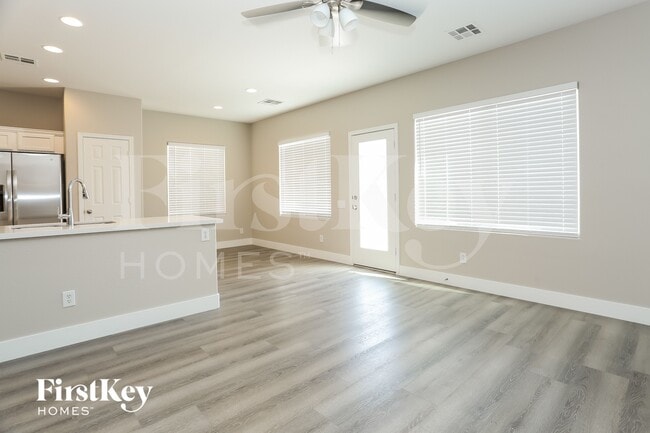 Photo - 6834 N Dovecote Ave