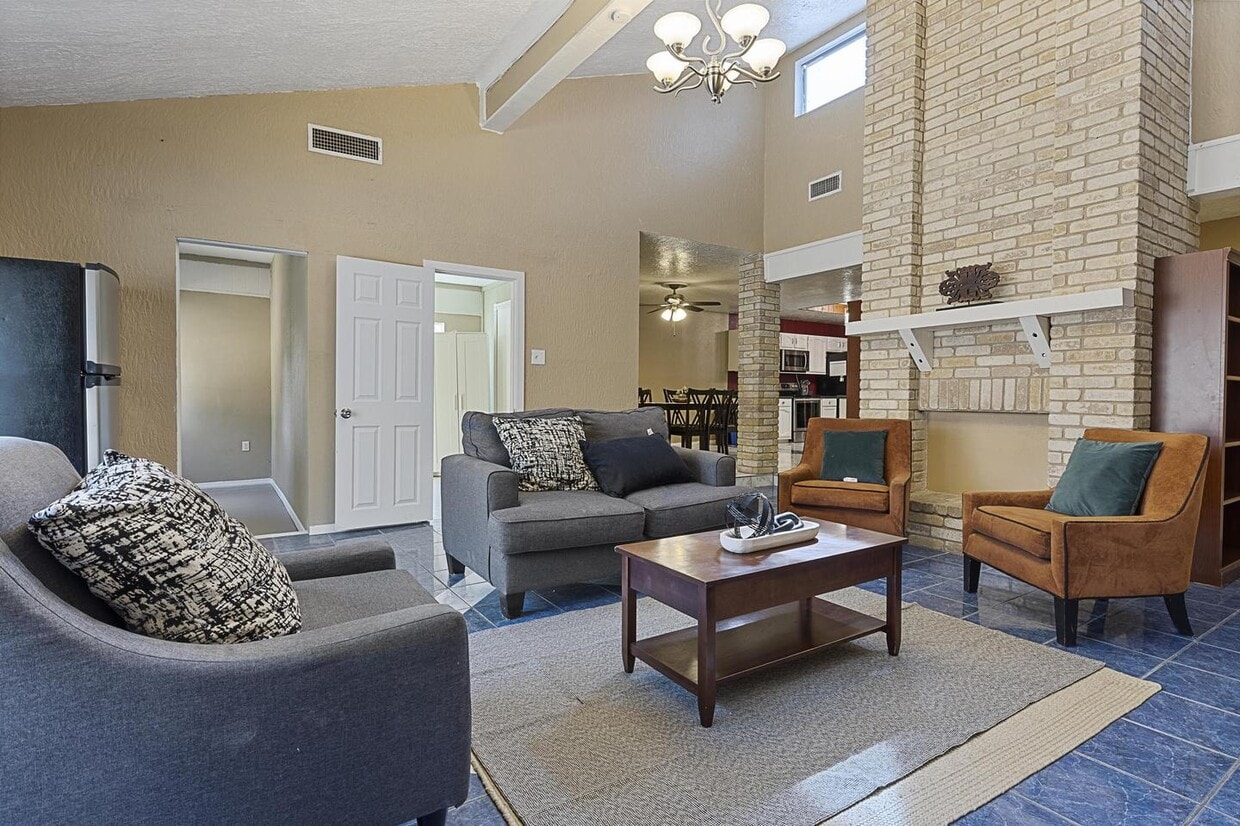 Photo - 1011 Bay Horse Dr