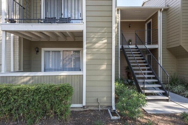 Photo - 7100 Smiling Woods Ln Unidad c2