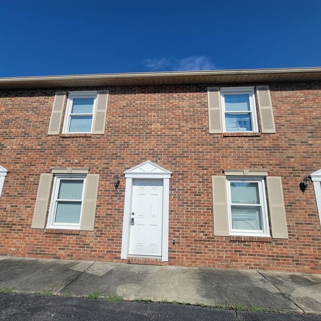 Photo - 1819 Stargazer Dr Unit 1819 Stargazer Ave Apt 3