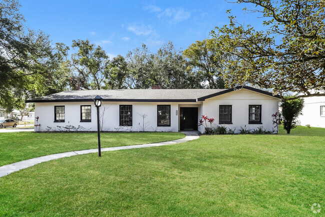 Building Photo - Bright 4-Bedroom Home