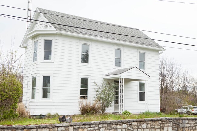 Photo - 445 S Edgewood Dr Unit 2