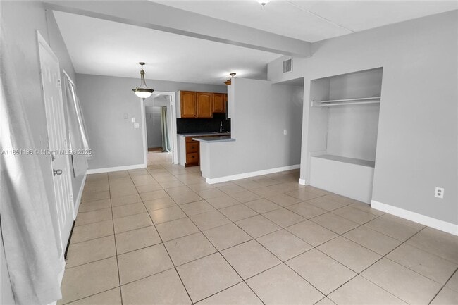Photo - 272 NW 30th Terrace