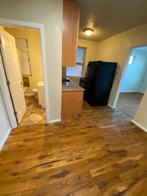 Building Photo - 5024 Chippewa St Rental