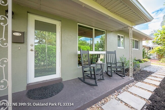 Photo - 1532 NE 39th St Casa