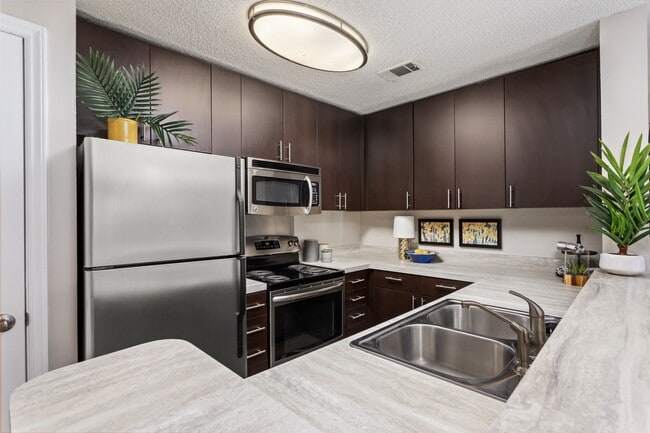 University Ridge Apartments