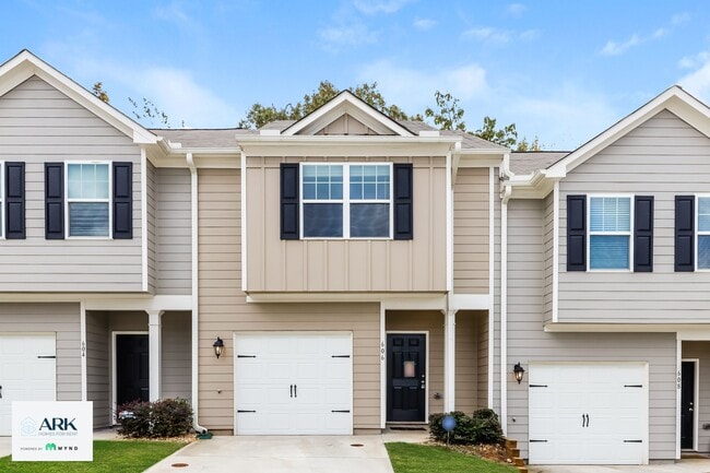 Building Photo - 306 Highwood Ln