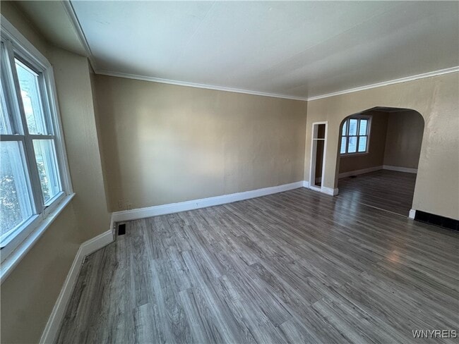 Photo - 540 Willett St