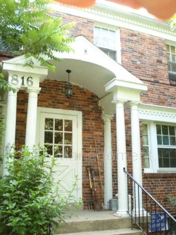 Photo - 816 Greenwood Cir Unidad #4