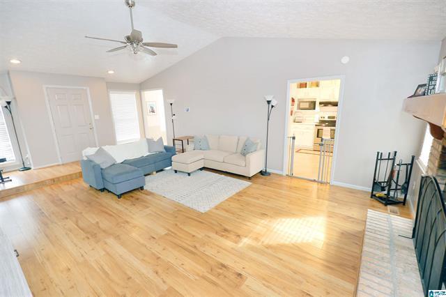 Photo - 1620 Mountain Oak Dr
