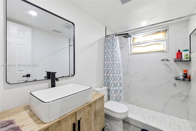 Building Photo - 5666 Mayo St Unit 2