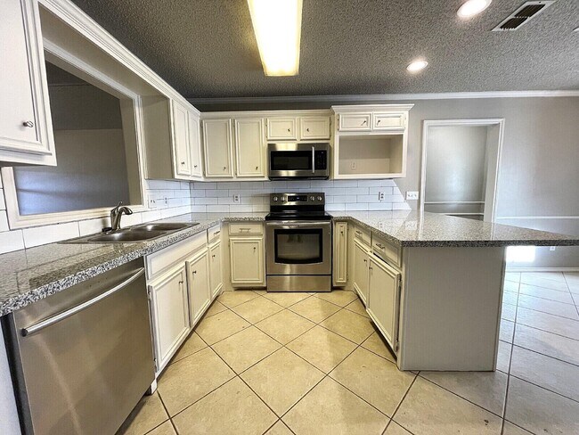 Photo - 6328 10th St