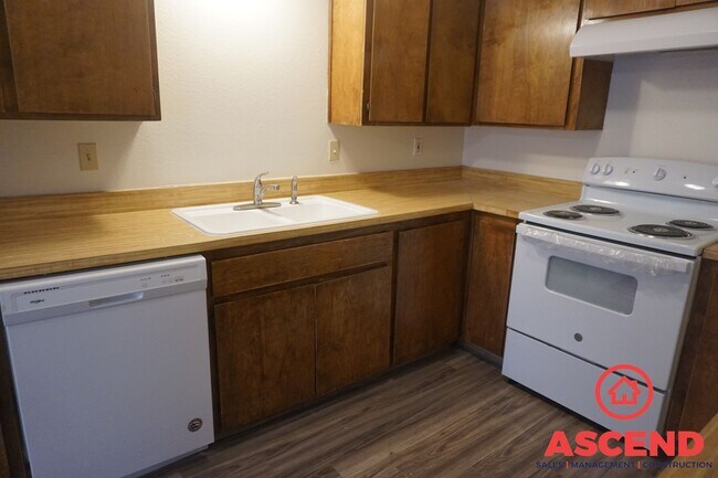 Photo - 2921 La Costa St Unit 4