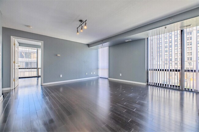 Photo - Condo in Downtown Peoria - Twin Towers