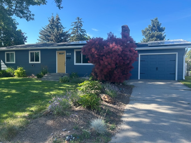 Photo - 3 Bed, 1.5 Bath with Spacious Backyard!