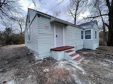 196 S Alabama Ave