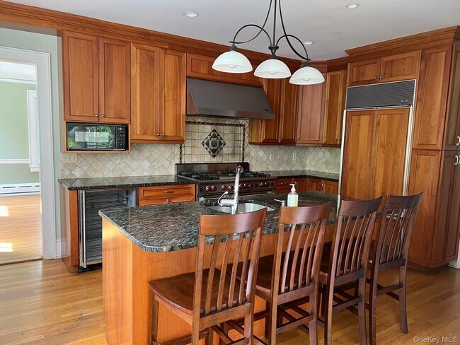 Photo - 246 Beechmont Dr