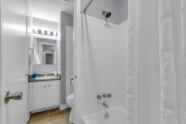 Photo - Donaree Village