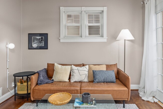 Photo - 6249 Odell St