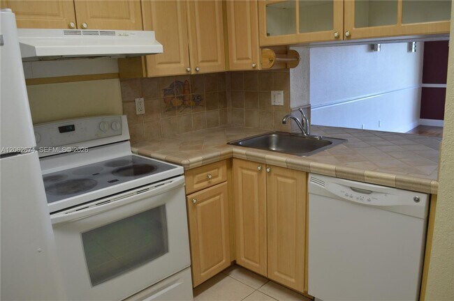 Photo - 9320 Fontainebleau Blvd Unit 609