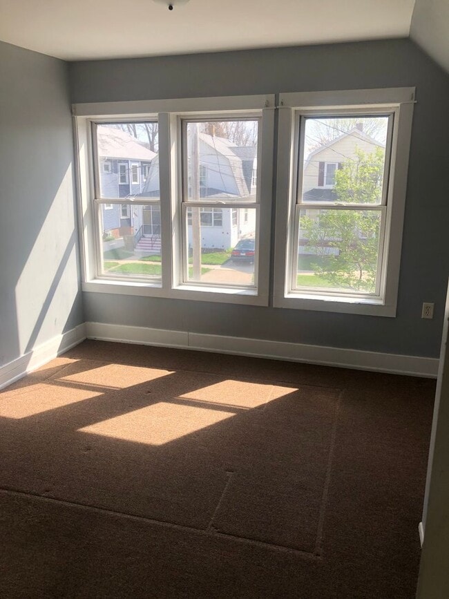 Photo - 6344 25th Ave Unidad upper