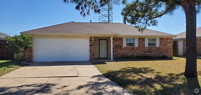 Building Photo - 6624 Sherwood Ln Rental