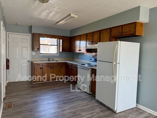 Photo - 2701 NW Georgetown Dr Unit 9