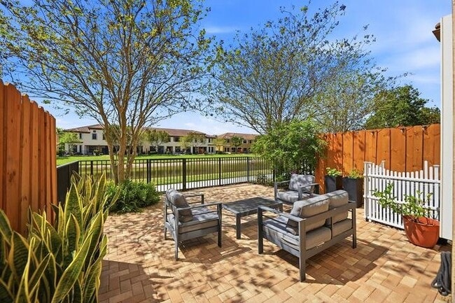 Photo - 10415 Wellington Parc Dr