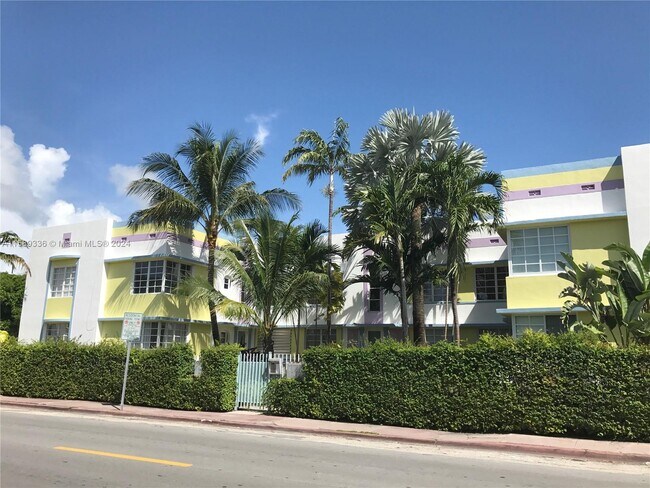 831 10th St Unit 102