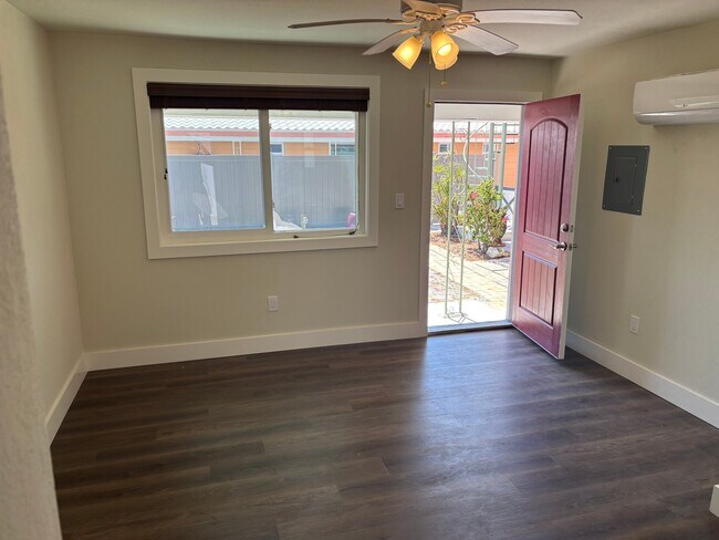 Photo - 7261 Bay St Unidad 3