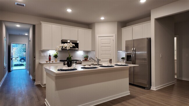 Photo - 8519 Blueberry Ash St