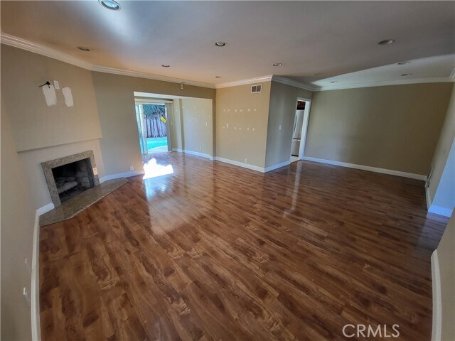 Photo - 13132 Hartland St