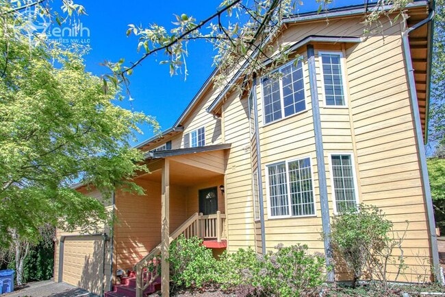 Building Photo - 3907 SE Sunrise Dr Rental
