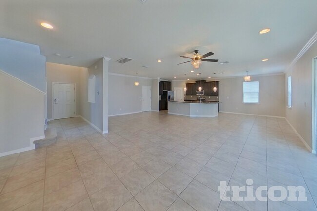 12317 Fairlawn Dr
