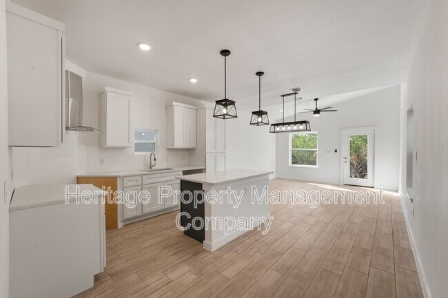 Photo - 214 Cooper St