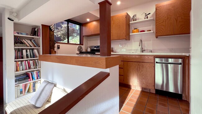 Photo - 1120 Sterling Ave