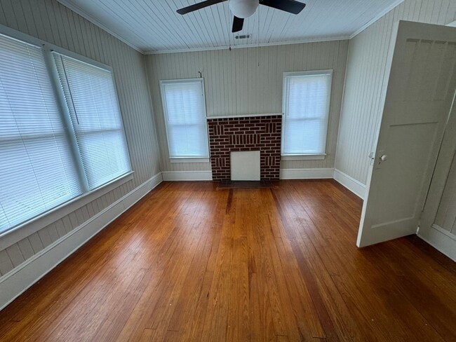 Photo - 6110 Burkhalter Rd