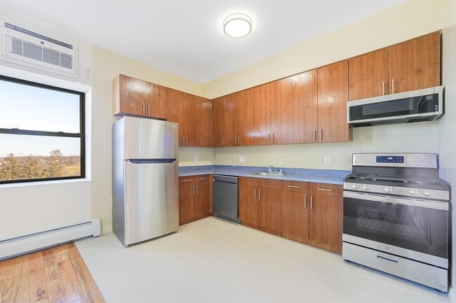 Photo - 520 Belleville Ave Unit S406