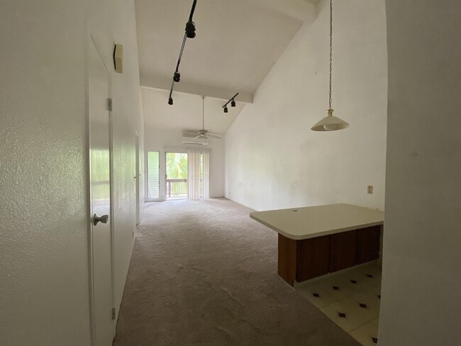 Photo - 98-597-597 Kilinoe St