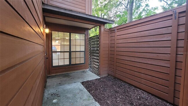 819 SW 57 Terrace