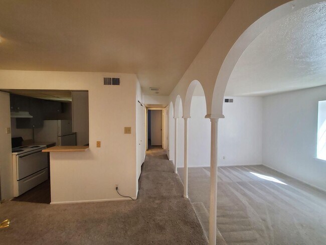 170 De Chantle Rd - 170 De Chantle Rd Apartment Unit 1