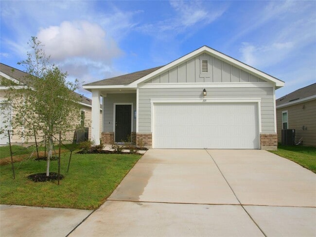 Building Photo - 105 Mouflon Rd