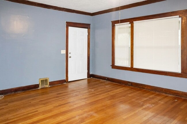 Photo - 4246 Martin Luther King Jr Dr