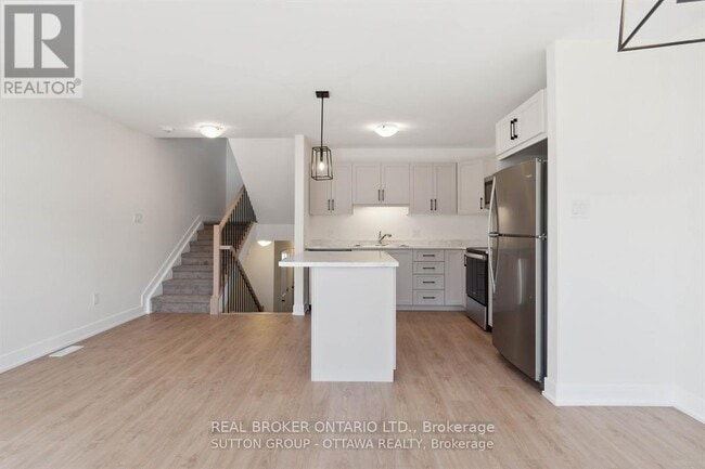 Photo - 47 Staples Blvd