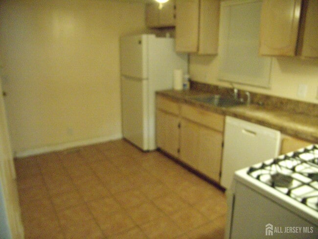 Photo - 634 St Georges Ave