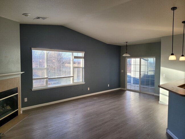 Photo - 2109 Owens Ave