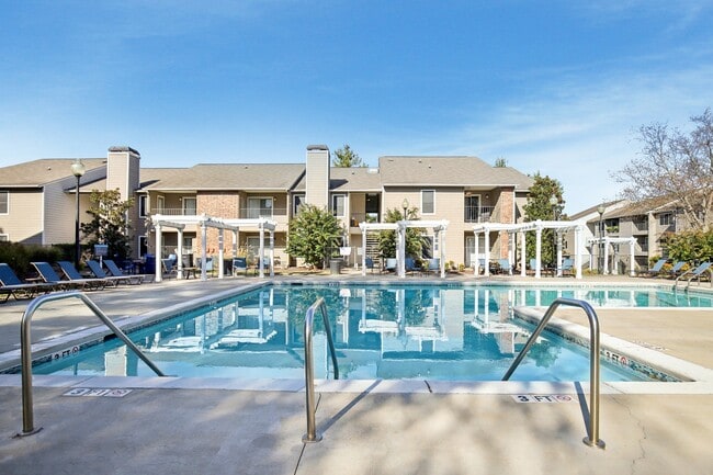 Photo - 1070 Main Apartments