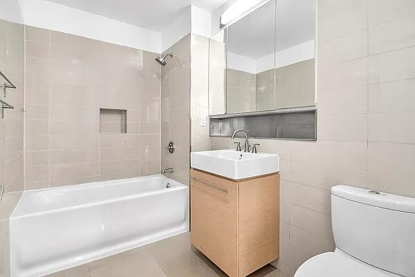 Photo - 38 Delancey St Unidad 6A